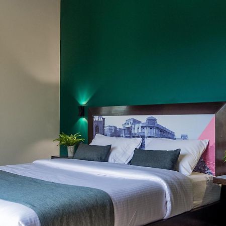 Lokal Rooms X Shahrah-E-Faisal Karachi Extérieur photo