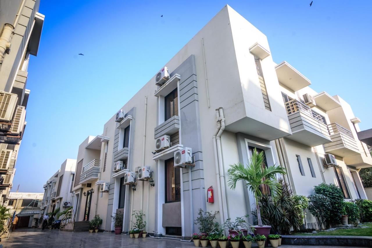 Lokal Rooms X Shahrah-E-Faisal Karachi Extérieur photo