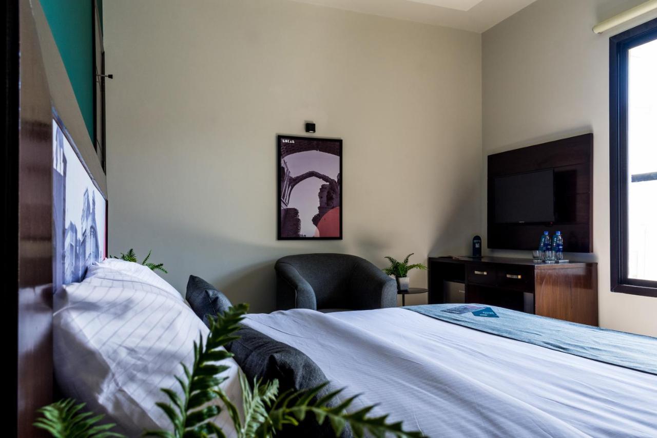 Lokal Rooms X Shahrah-E-Faisal Karachi Extérieur photo